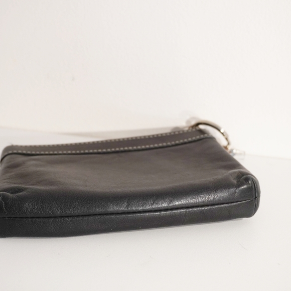 COACH Black Pleated Leather Small Wristlet w/Zip - Picture 7 of 8